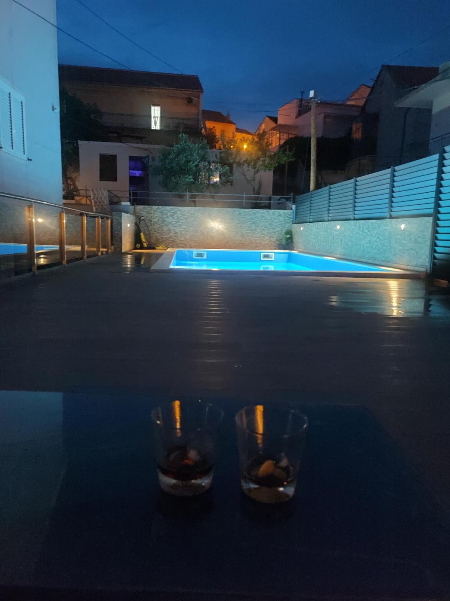 Pool Me Up! Apartment Sibenik Exterior photo