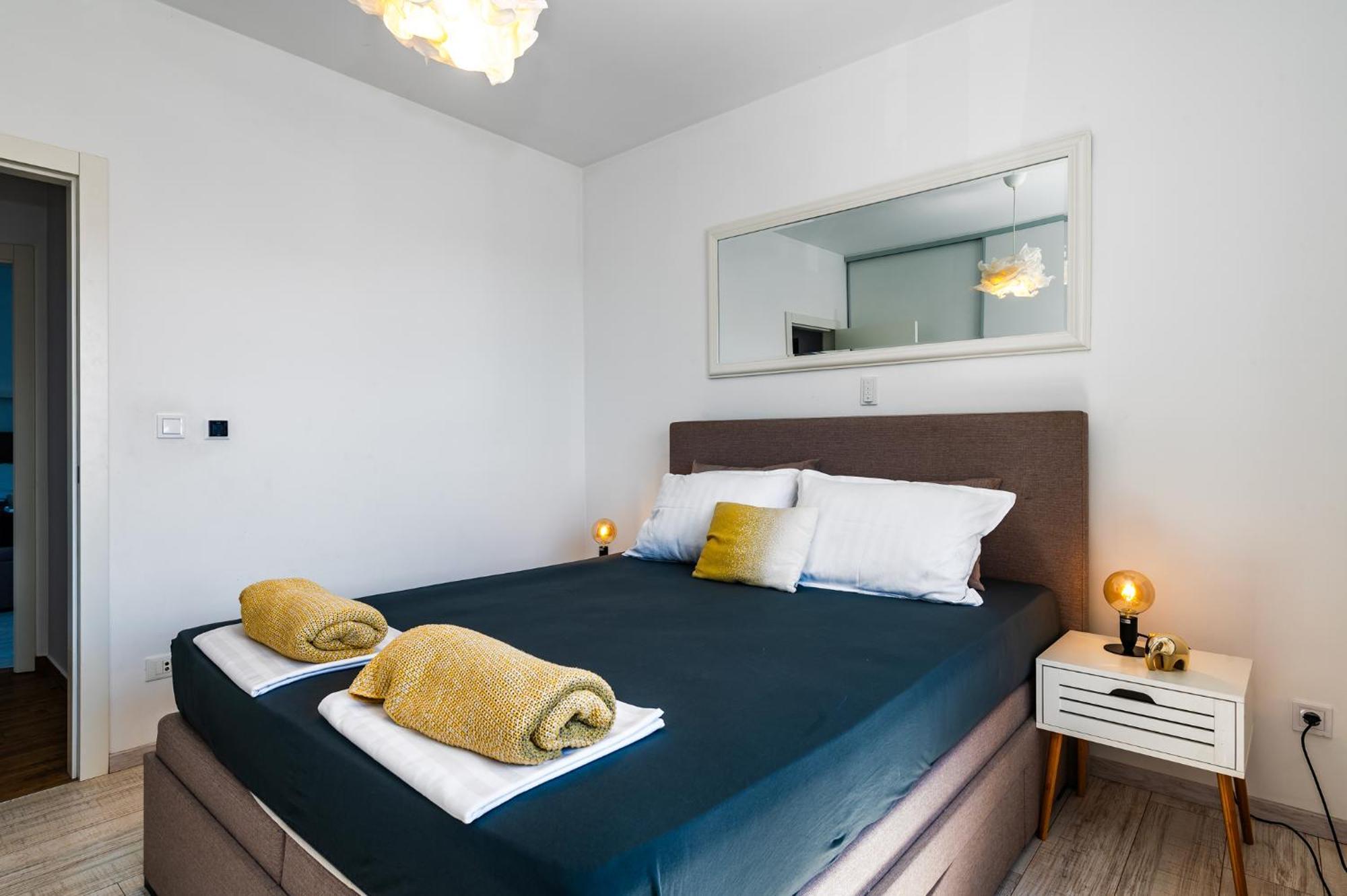 Pool Me Up! Apartment Sibenik Exterior photo