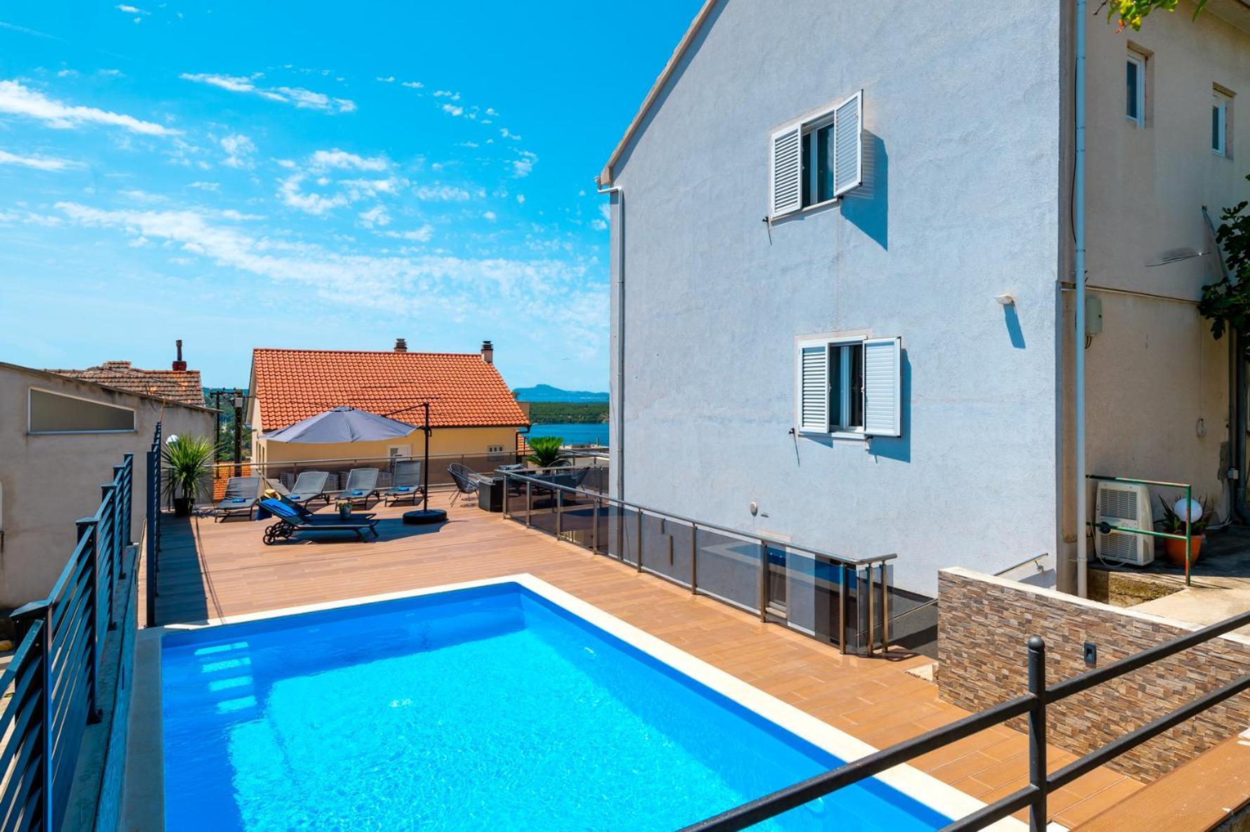 Pool Me Up! Apartment Sibenik Exterior photo